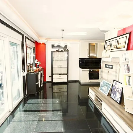 Villa - Luxus - Pool - Whirlpool - - Kestel Alanya