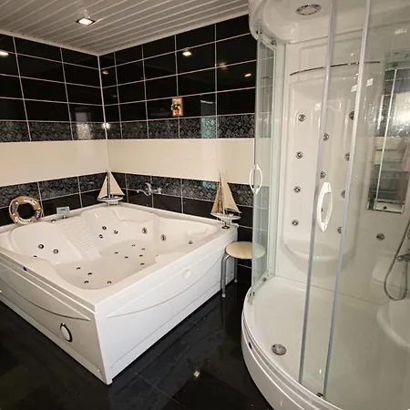 - Luxus - Pool - Whirlpool - - Kestel