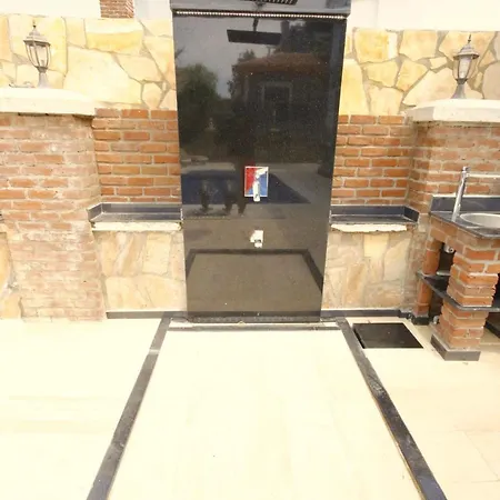 Villa - Luxus - Pool - Whirlpool - - Kestel *
