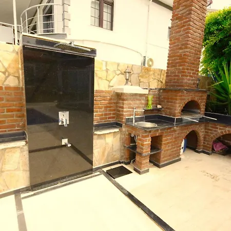 Villa - Luxus - Pool - Whirlpool - - Kestel