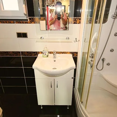 Villa - Luxus - Pool - Whirlpool - - Kestel *